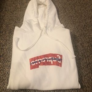 White Hoodie Supreme M